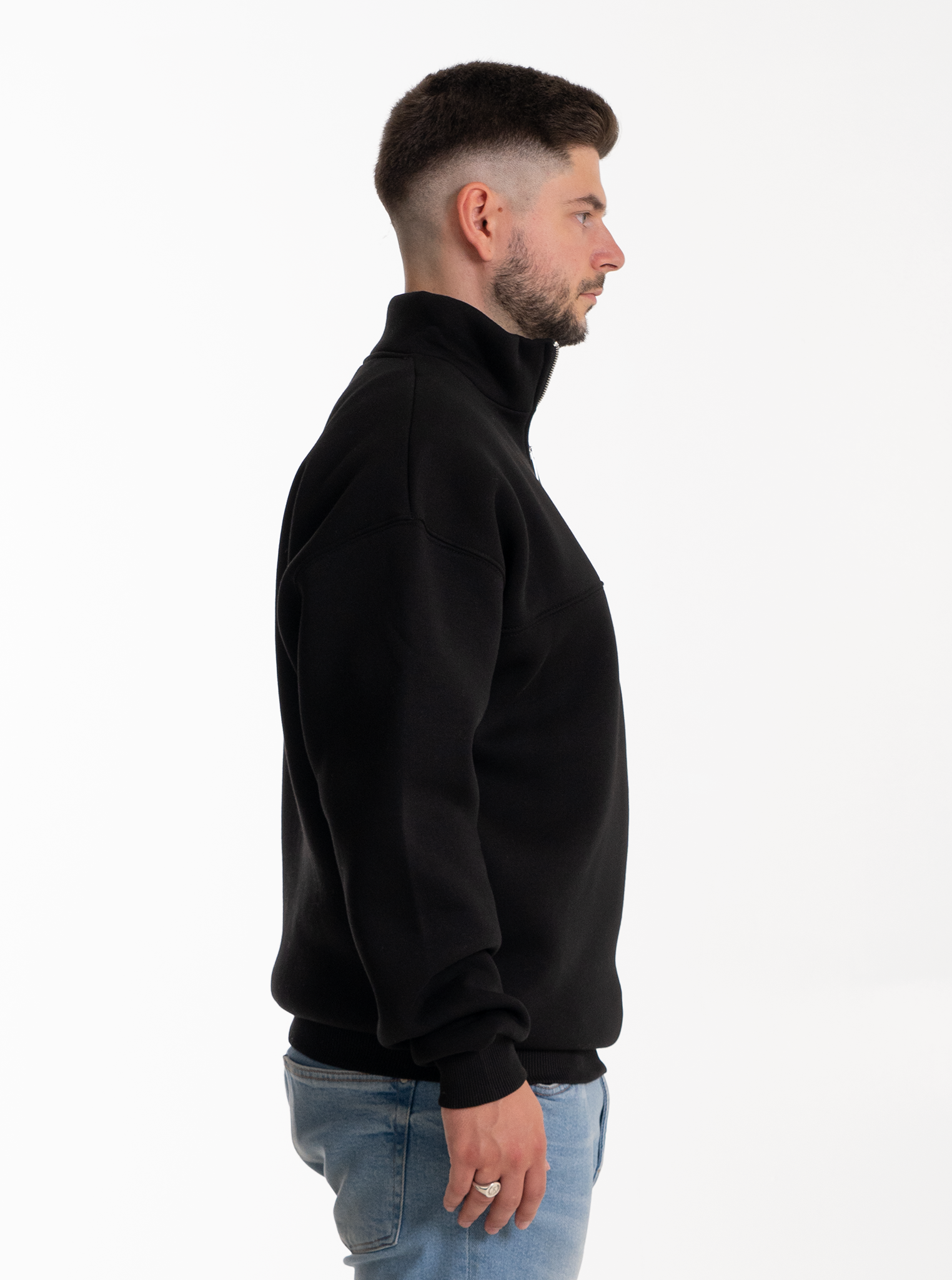 Heavy Halfzip “Schwarz" 320GSM